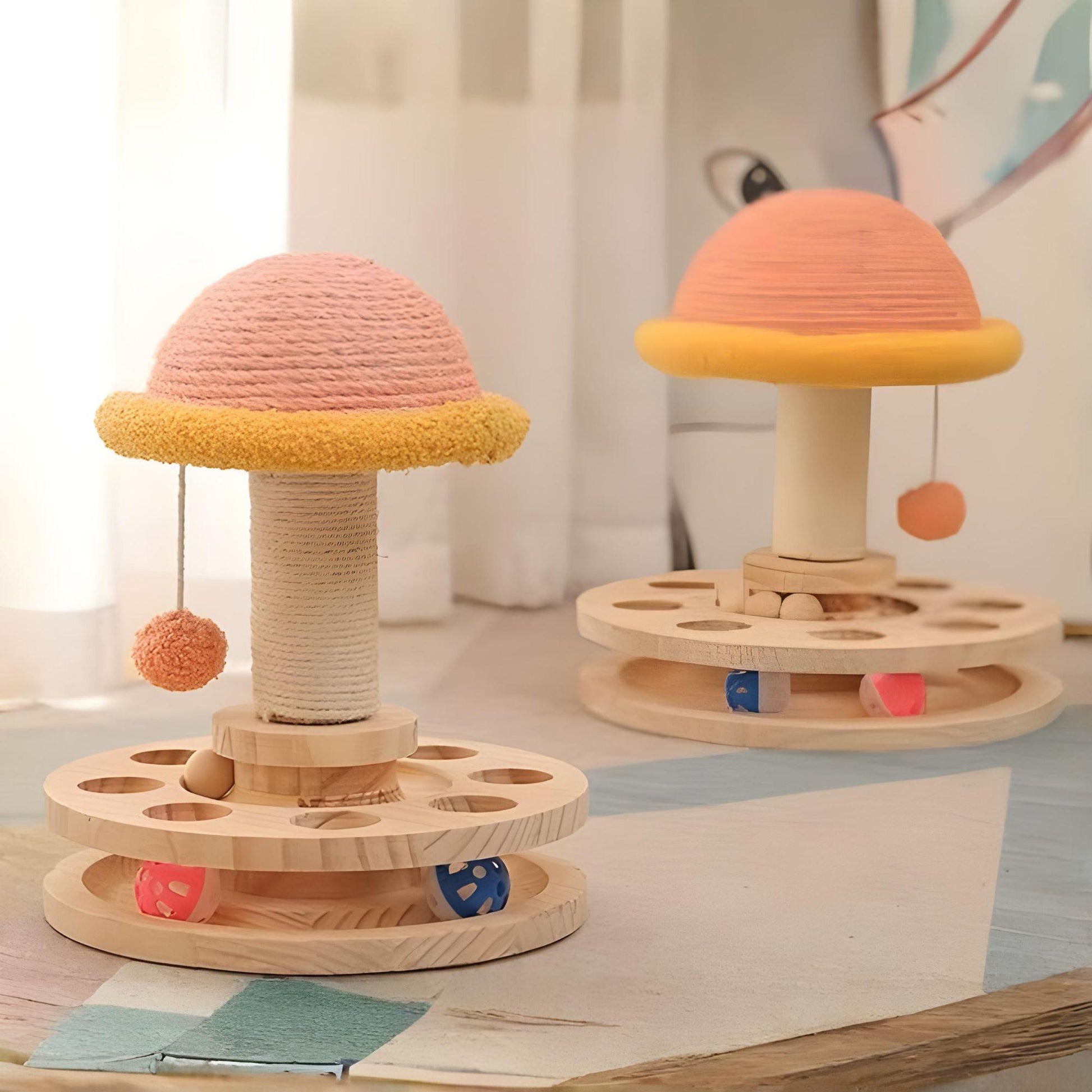 Interaktives Katzen-Holzspielzeug mit drehbarer Kratzsäule und Spielbällen – natürlich, langlebig & ideal zur Krallenpflege